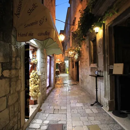 Town House In The Centre Of Historic Trogir